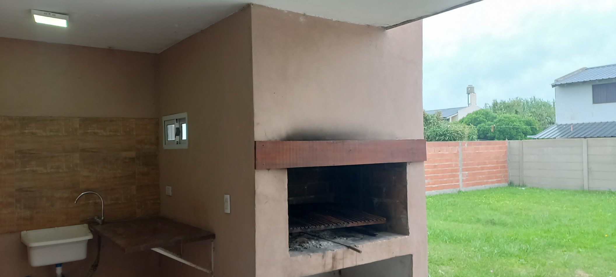 Casa 3 ambientes en PH, con parque y terraza