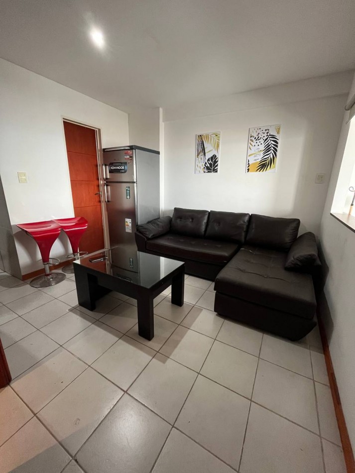 Departamento de 2 ambientes frente a la costa